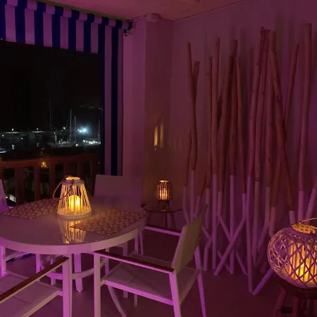 Appartement Bahia Beach - Frontaal Zee- En Jachthaven Zicht!!! *